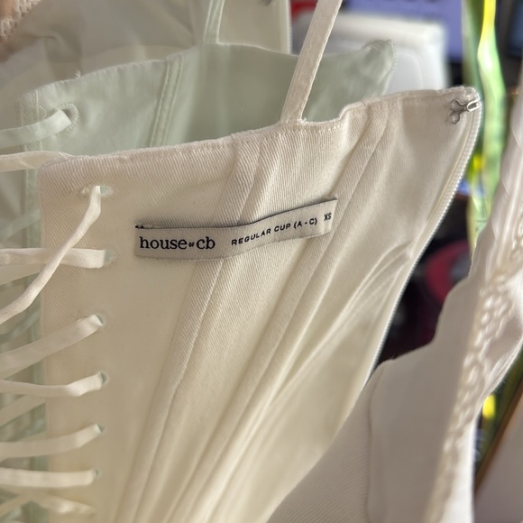 House of CB 'Steffani' white stretch cotton midi sundress - Picture 6 of 7